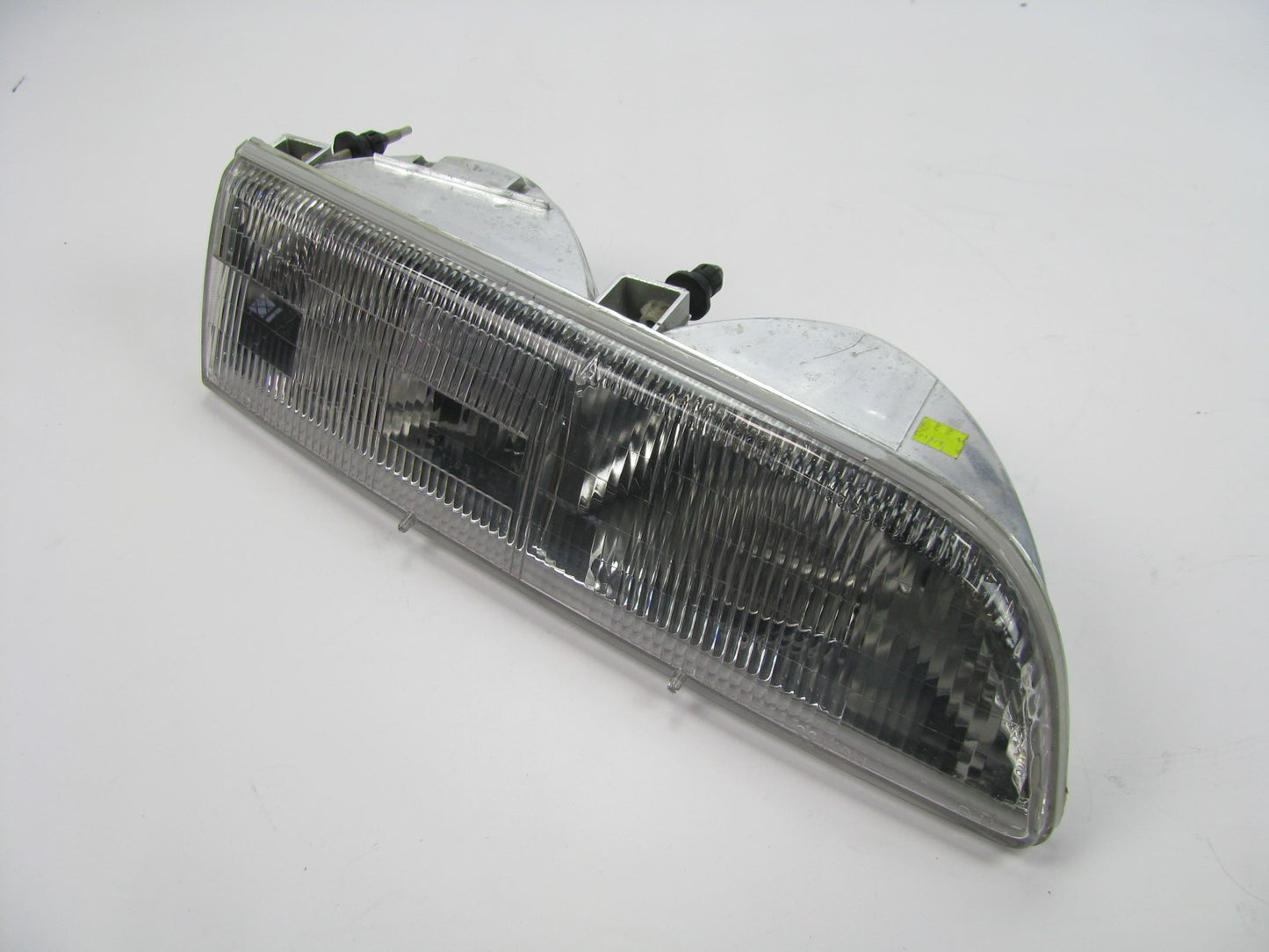 NEW OUT OF BOX OEM Front Head Lamp Light Right Passenger 89-93 Ford Thunderbird