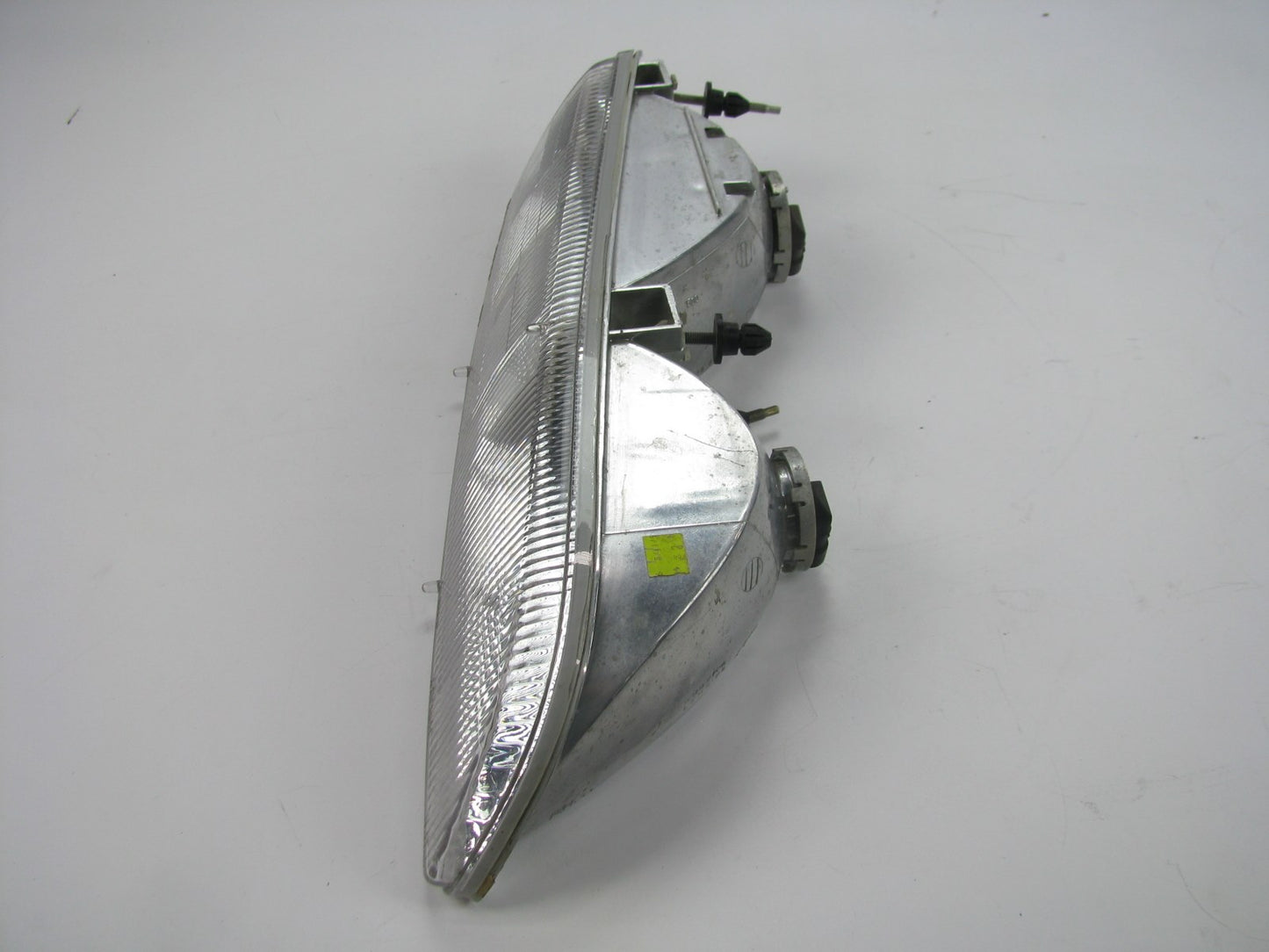 NEW OUT OF BOX OEM Front Head Lamp Light Right Passenger 89-93 Ford Thunderbird