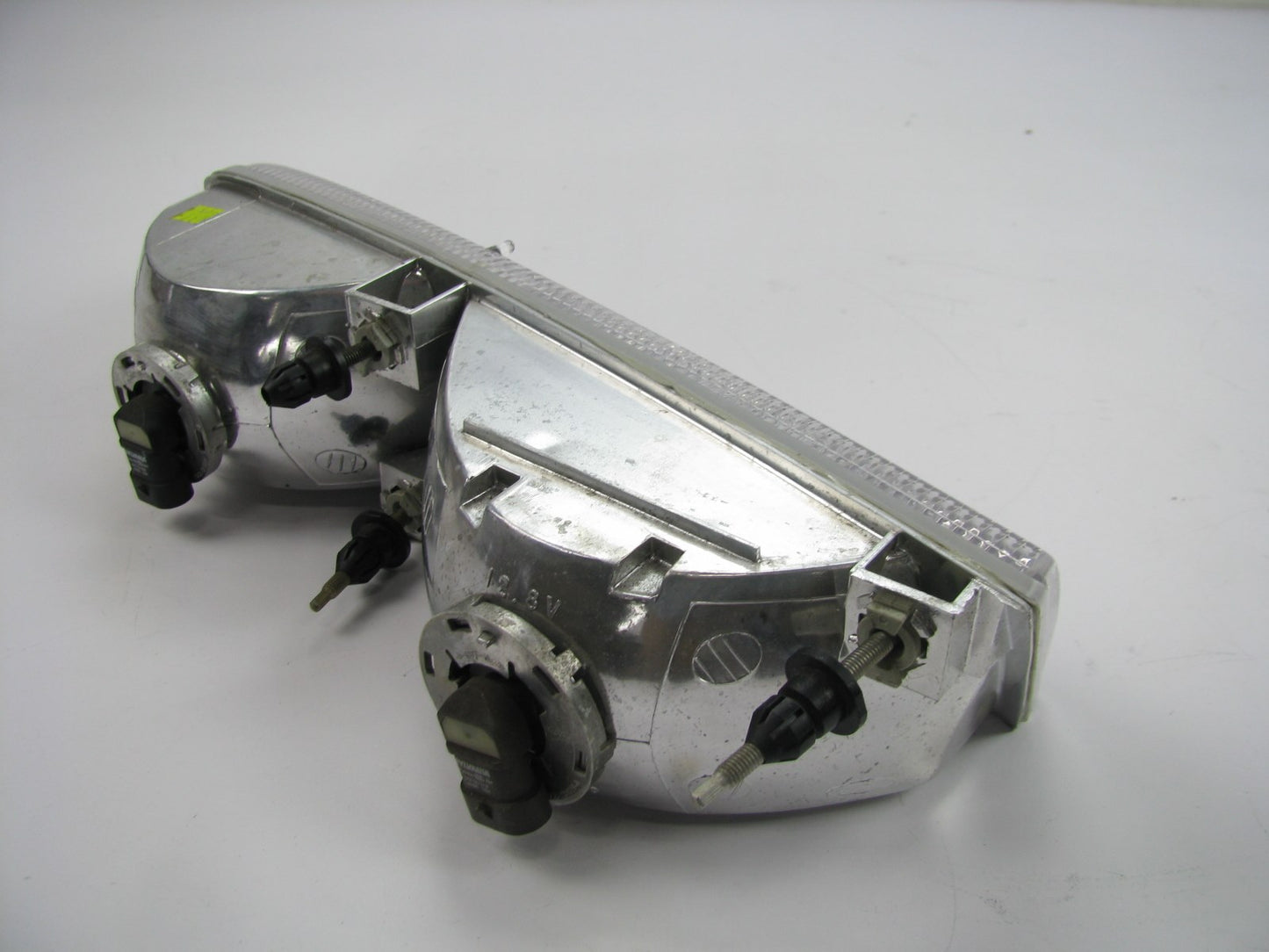 NEW OUT OF BOX OEM Front Head Lamp Light Right Passenger 89-93 Ford Thunderbird