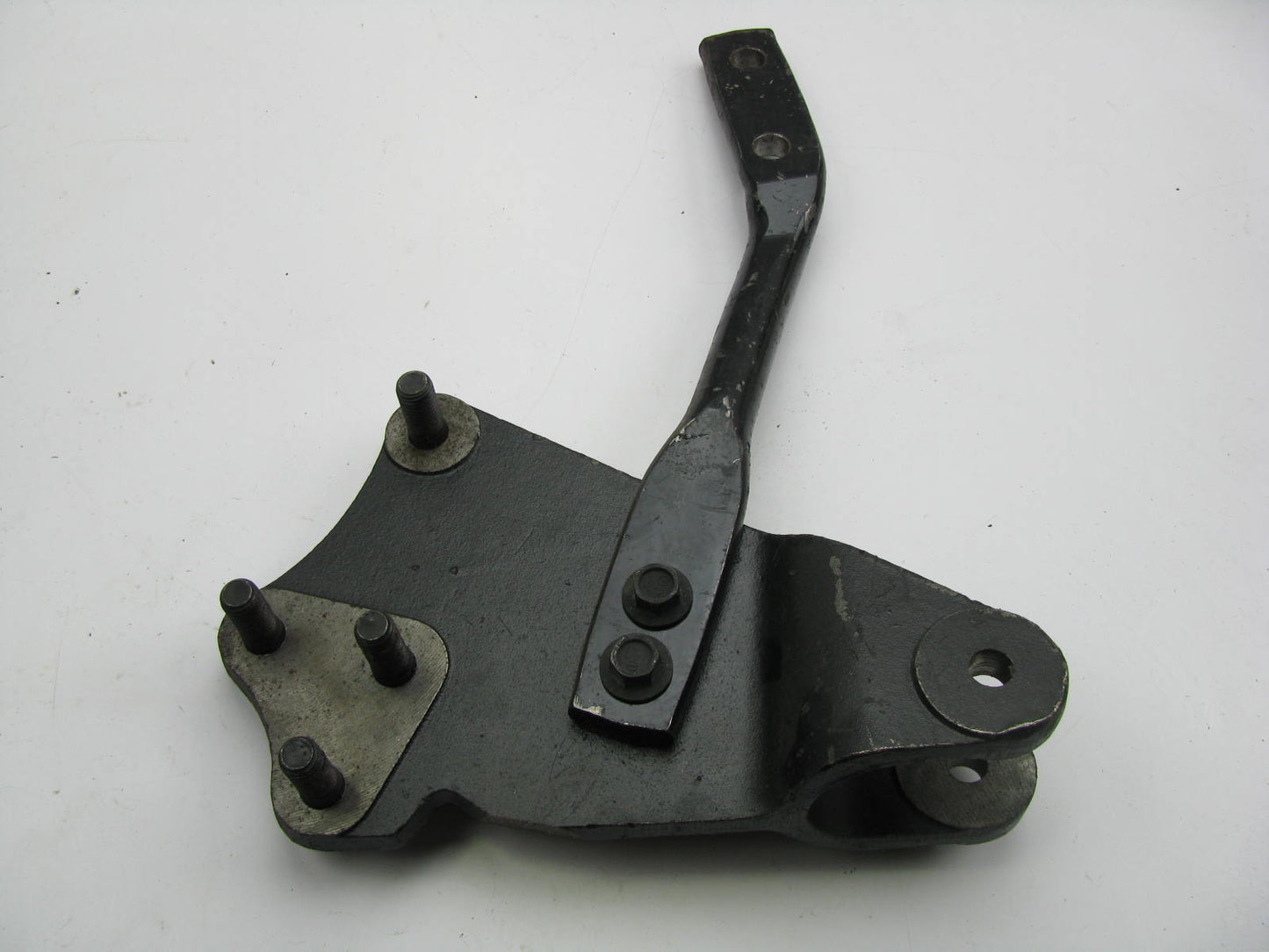 NEW UNBOXED E9TA-3A094-AA Front Track Bar Mounting Bracket 1988-93 F Super Duty