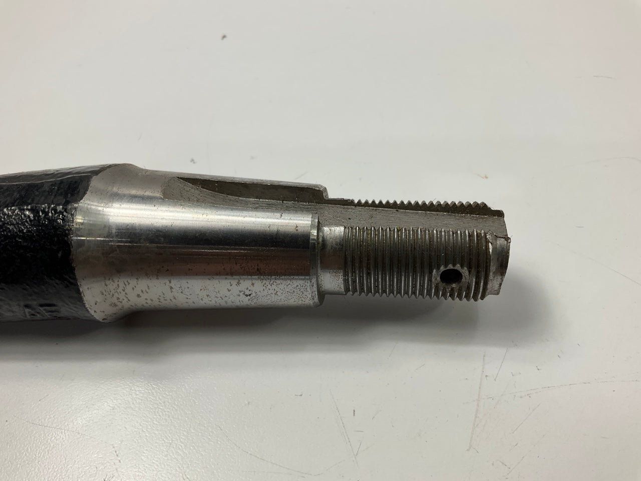 NEW UNBOXED E9TZ-3130-A Right Spindle Steering Arm 88-89 F-53 F-59 F-Super Duty