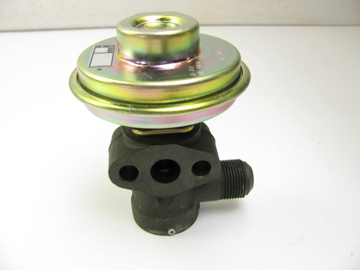 NEW - Out Of Box EGV419 EGR Valve Assembly For 1990-1994 Nissan 3.0L 14710-88G10