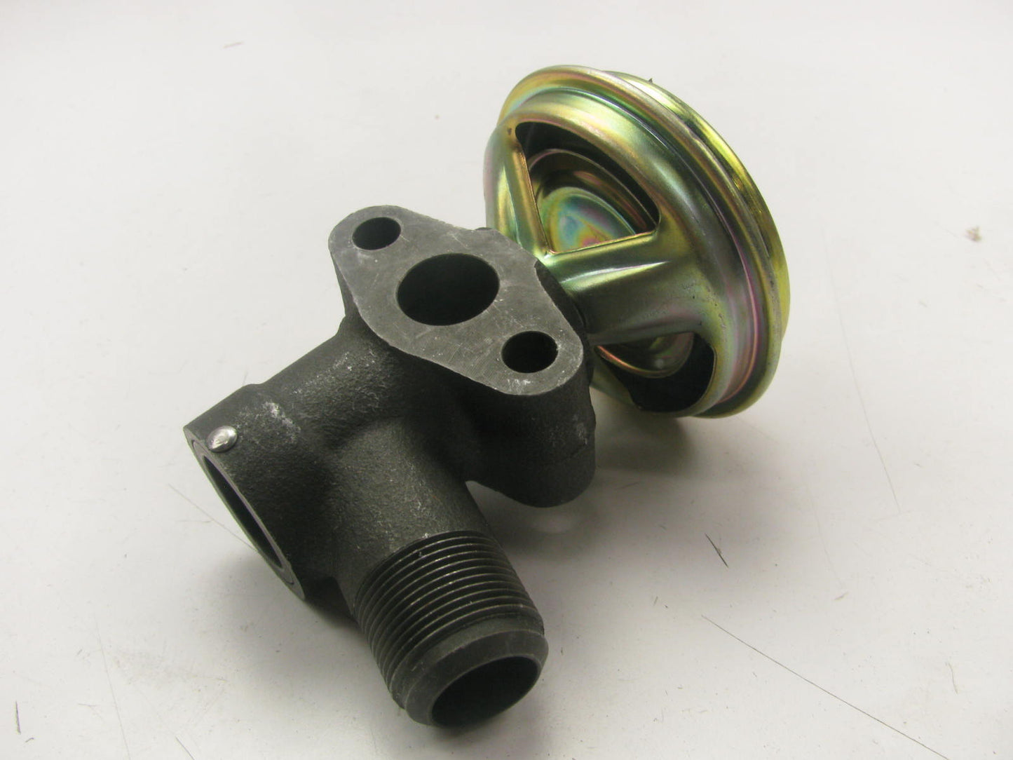 NEW - OUT OF BOX EGV479 EGR Valve For 1992-1994 Nissan Maxima, 1993 Quest 3.0L