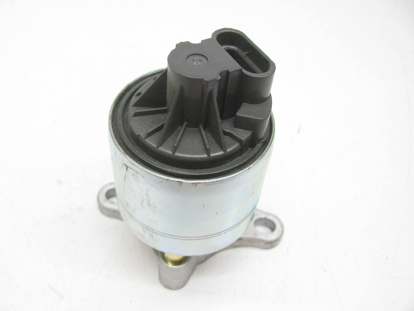 NEW - OUT OF BOX EGV513 Exhaust Gas Recirculation (EGR) Valve