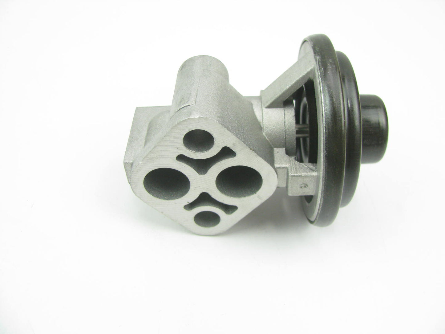 NEW - OUT OF BOX EGV959 EGR Valve For 1999-2006 Hyundai 2.4L-L4