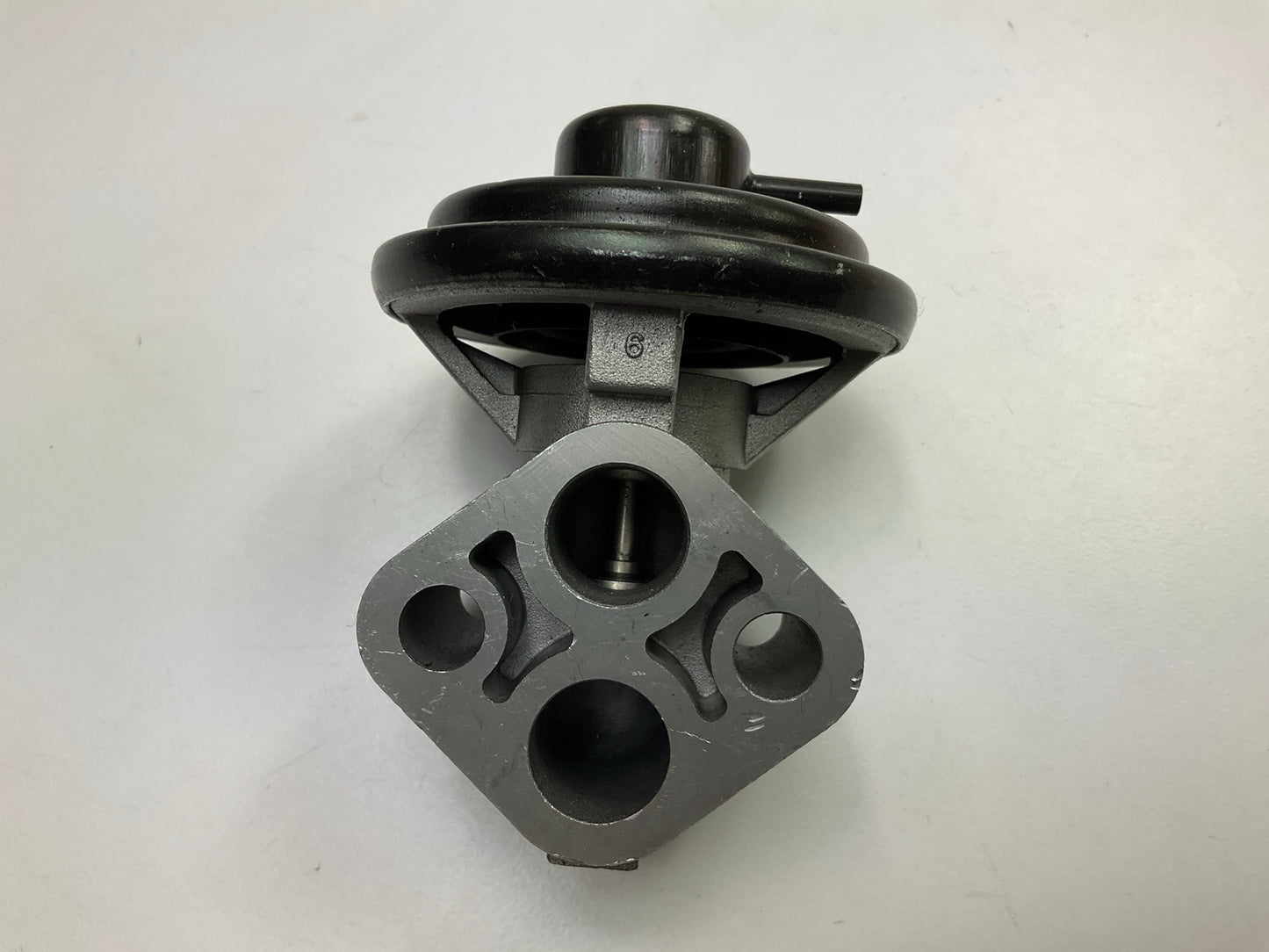 UNBOXED EGV962 Exhaust Gas Recirculation (EGR) Valve For 94-98 Sonata 3.0L-V6