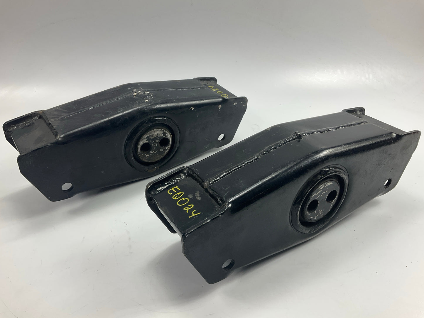 (2) NEW EQ024 Leaf Spring Equalizer, Trailmobile, Standard 3-1/2'' Suspension
