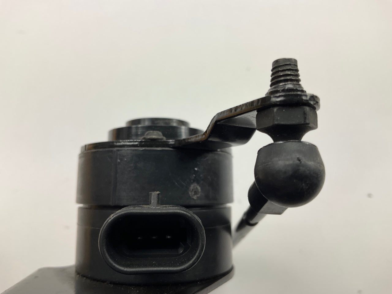NEW UNBOXED ER10030 Rear Left Drivers Side Suspension Ride Height Sensor