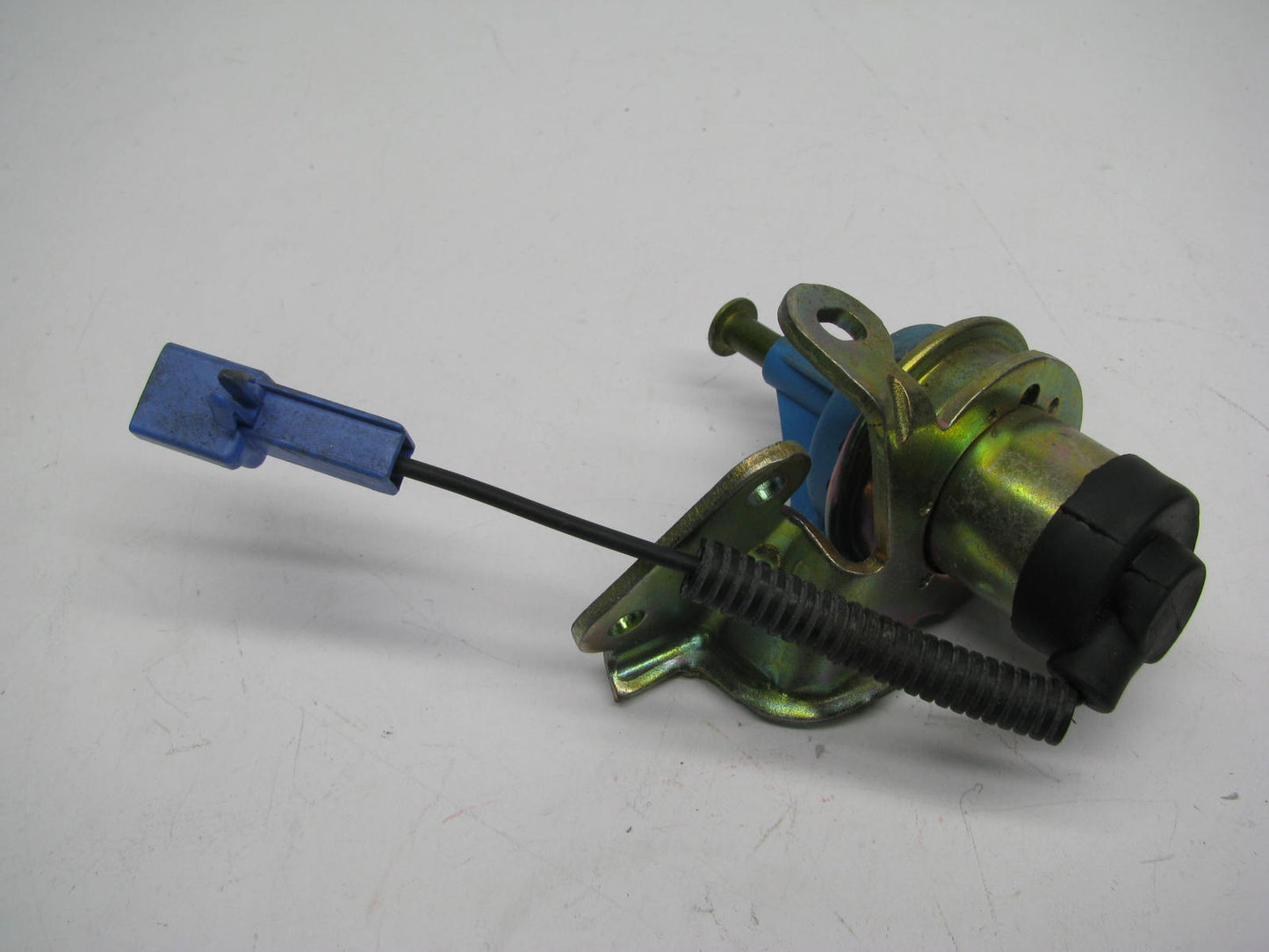 NEW - OUT OF BOX ES122 Carburetor Idle Stop Solenoid