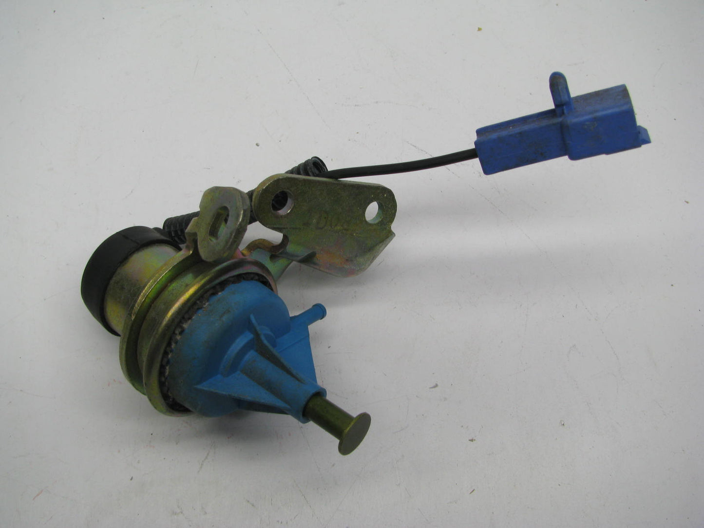 NEW - OUT OF BOX ES122 Carburetor Idle Stop Solenoid