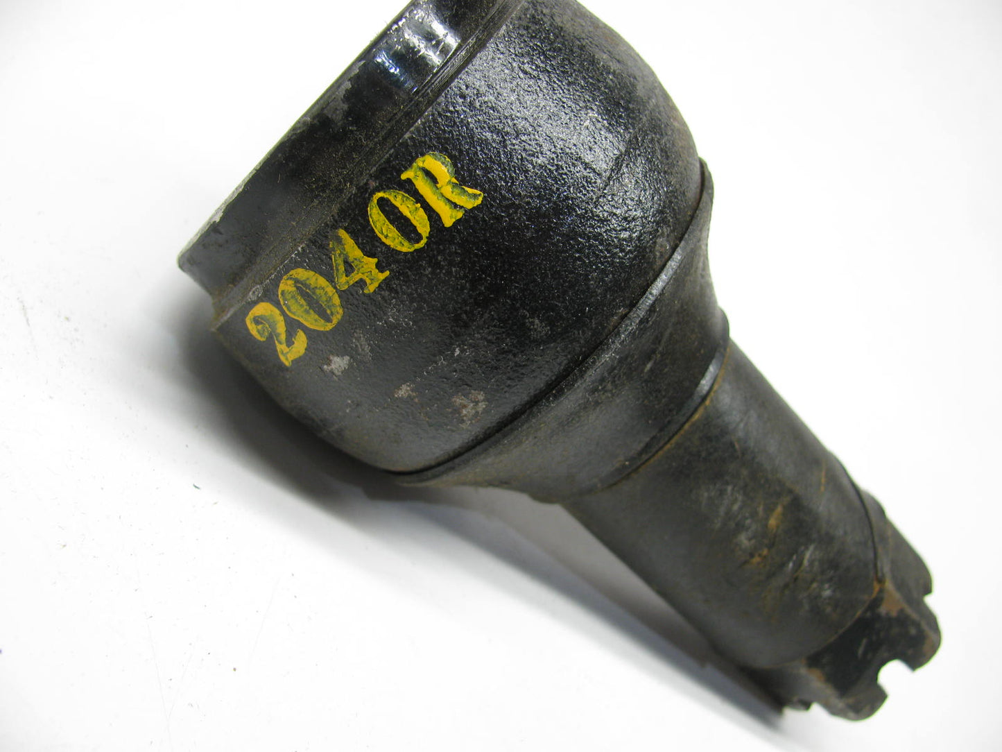 NEW - OUT OF BOX ES2040R Steering Tie Rod End - Front