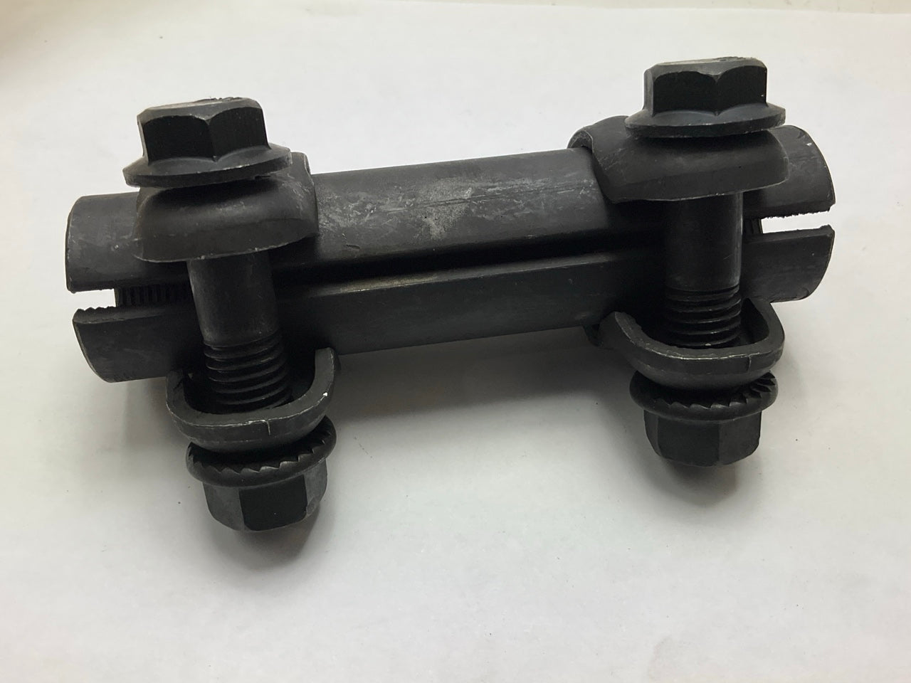 NEW - OUT OF BOX ES3426S Steering Tie Rod End Adjusting Sleeve