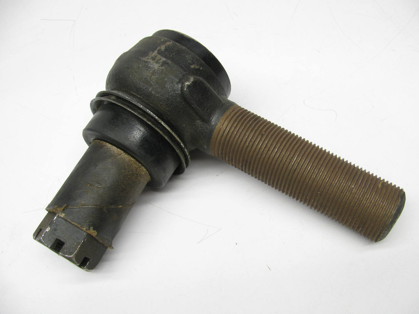 NEW - OUT OF BOX ES346L Steering Tie Rod Drag Link End