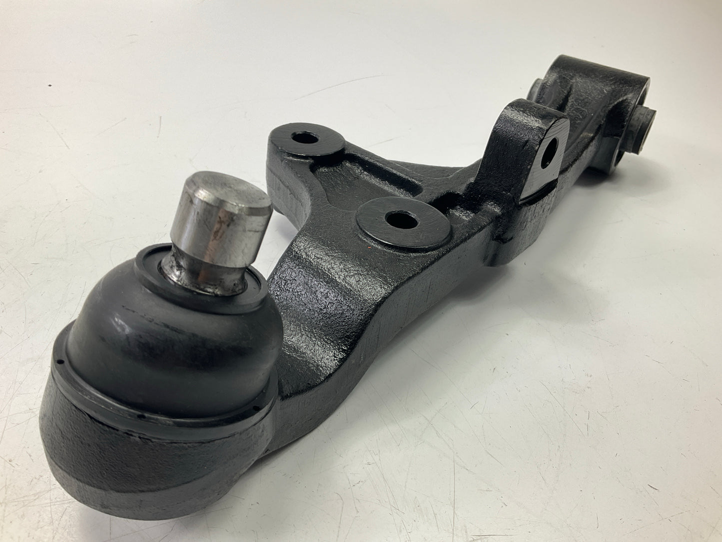 UNBOXED EXCK620042 Front Left Lower Suspension Control Arm & Ball Joint Assembly