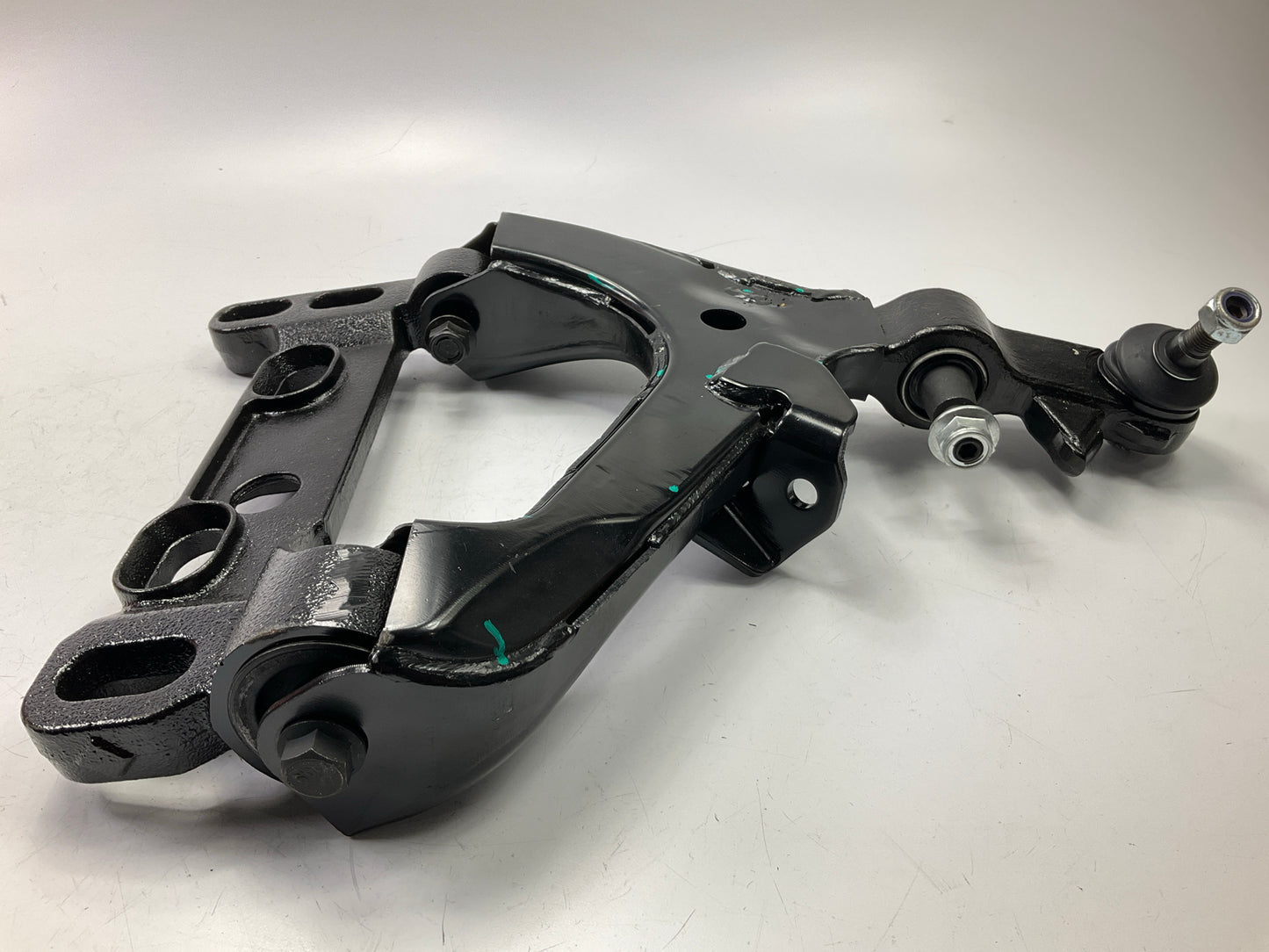 NEW - UNBOXED EXCK620468 Suspension Control Arm & Ball Joint, Front Right Lower