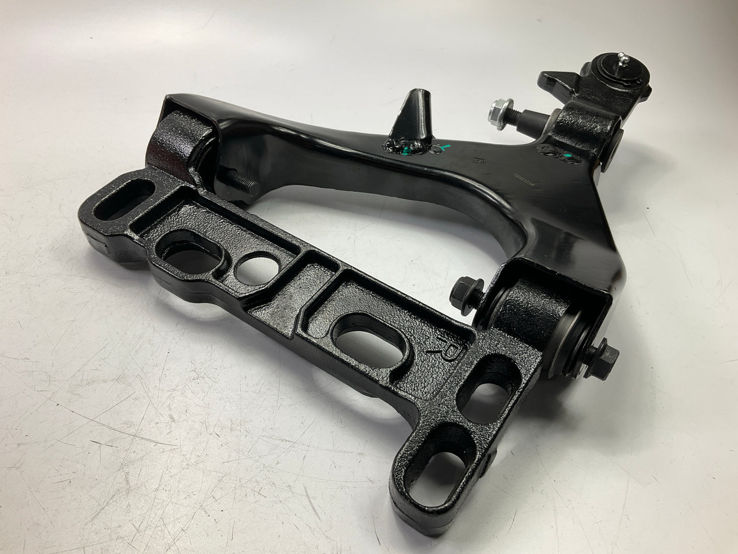 NEW - UNBOXED EXCK620468 Suspension Control Arm & Ball Joint, Front Right Lower
