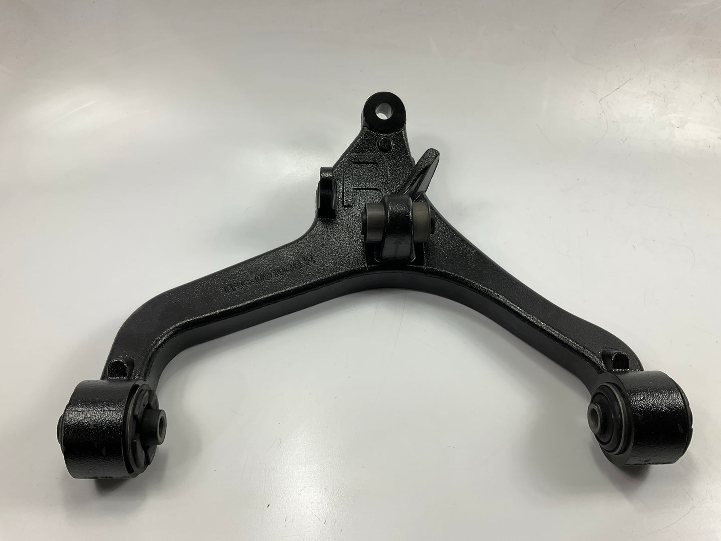 NEW - UNBOXED EXCK641559 Suspension Control Arm & Ball Joint, Front Right Lower