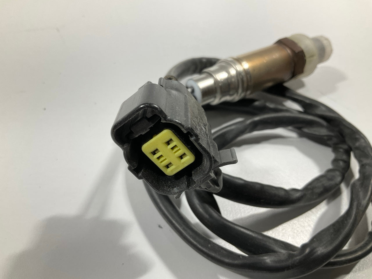 NEW - OUT OF BOX BOSCH F00HL00198 Oxygen O2 Sensor