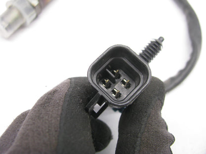 NEW - OUT OF BOX Bosch F00HL00319 Oxygen O2 Sensor Upstream