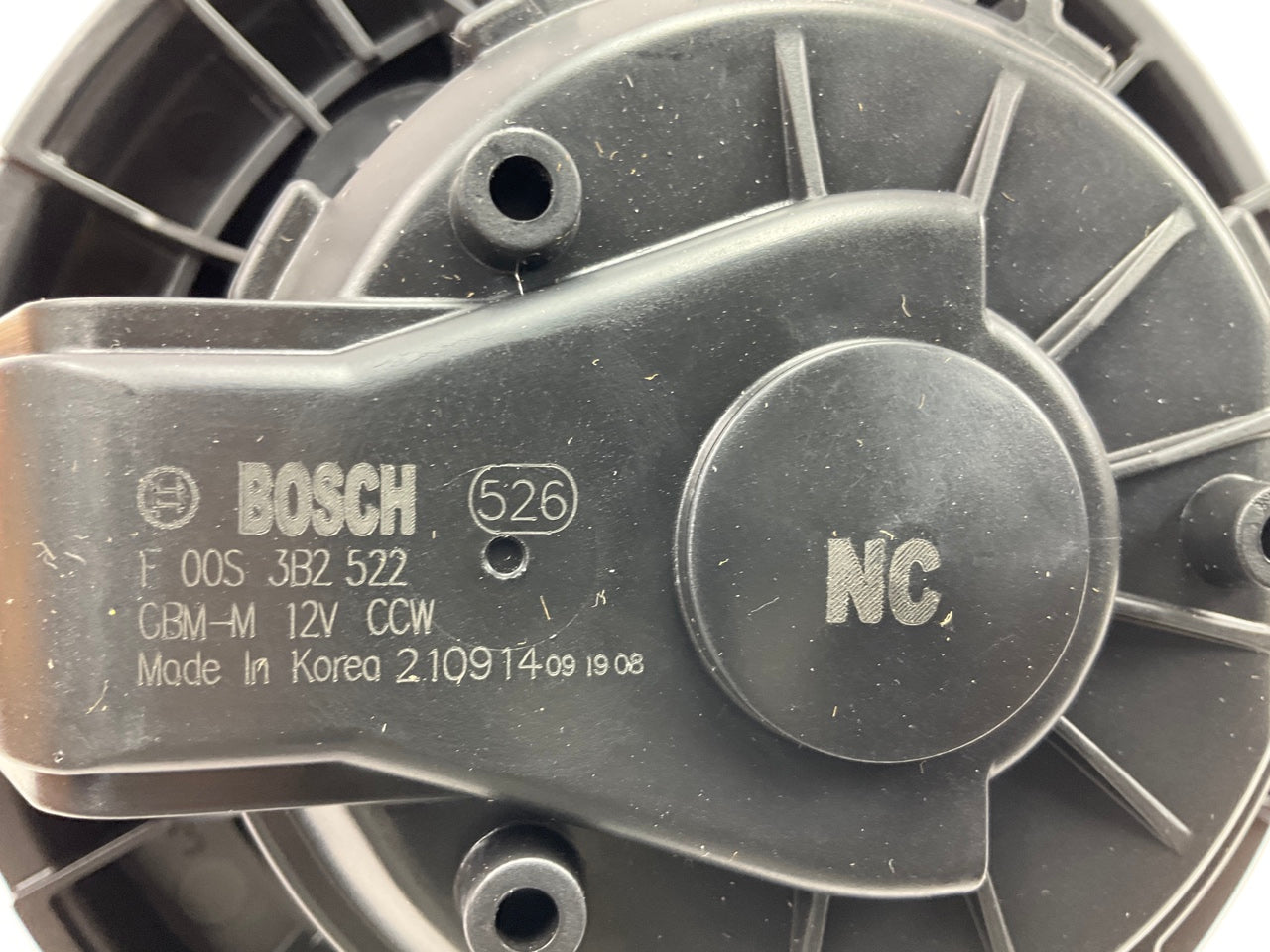 NEW UNBOXED OEM Bosch F00S3B2522 Blower Motor For 13-18 Santa Fe