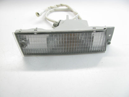 NEW - OUT OF BOX F02Z-13200-A Front Right Parking Lamp for 1990-1992 Ford Probe