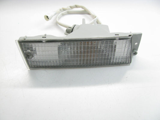 NEW - OUT OF BOX F02Z-13200-A Front Right Parking Lamp for 1990-1992 Ford Probe