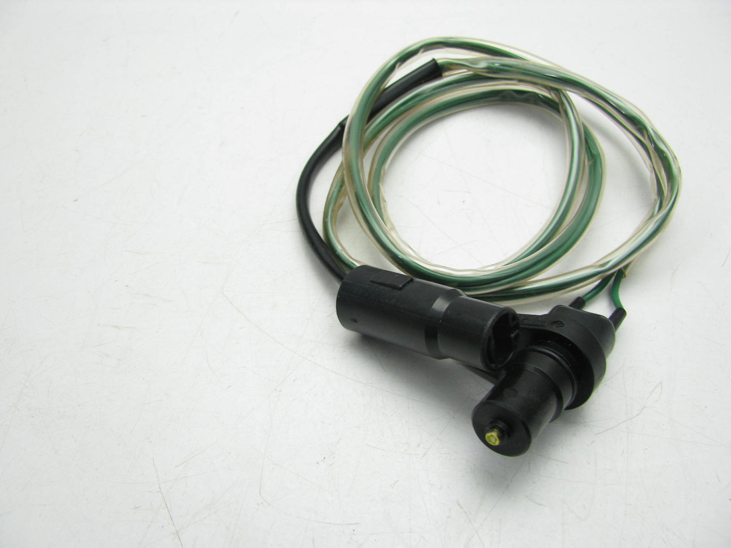 NEW - UNBOXED OEM FORD F02Z-7F040-A Automatic Transmission Vehicle Speed Sensor