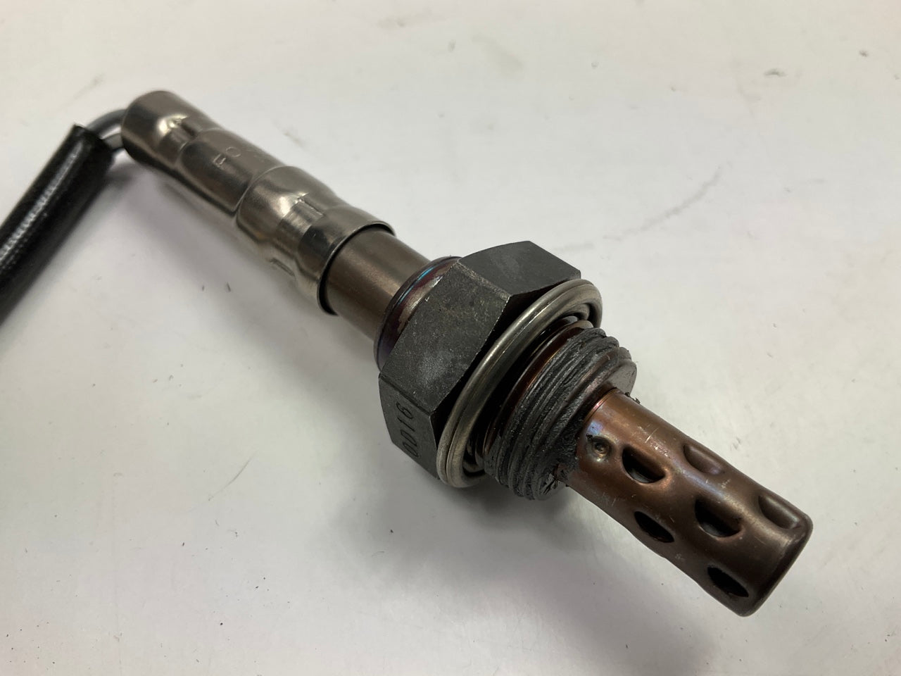NEW UNBOXED OEM Ford F09F-9F472-CA Oxygen O2 Sensor DY-619, F09Z-9F472-C