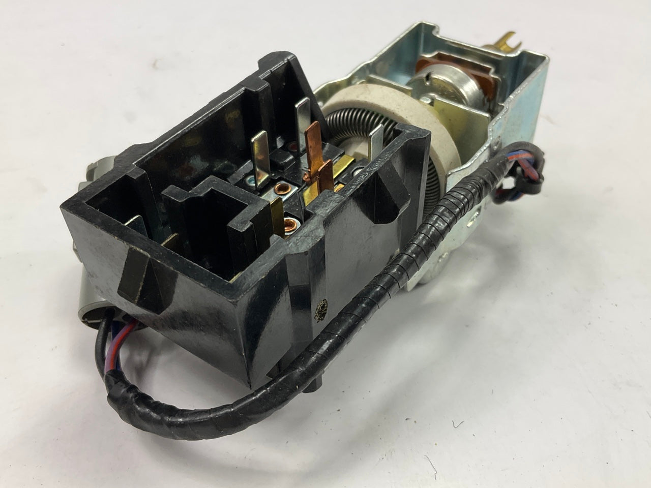 NEW - OUT OF BOX F0AB-11654-AA Auto Dimming Headlight Switch -  F1VY-11654-B