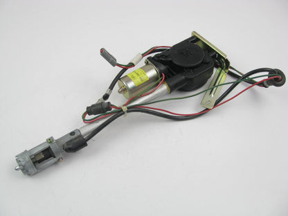 NEW - OUT OF BOX - OEM Ford F0AF-19A018-AD Power Antenna