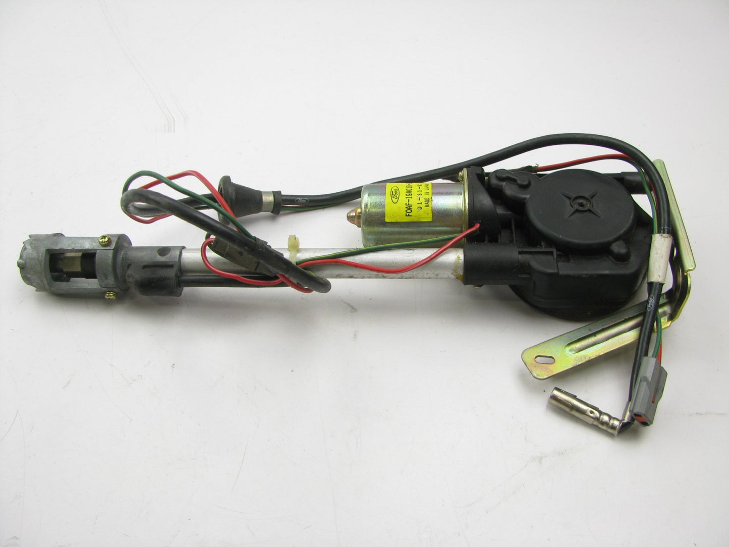 NEW - OUT OF BOX - OEM Ford F0AF-19A018-BB Power Antenna