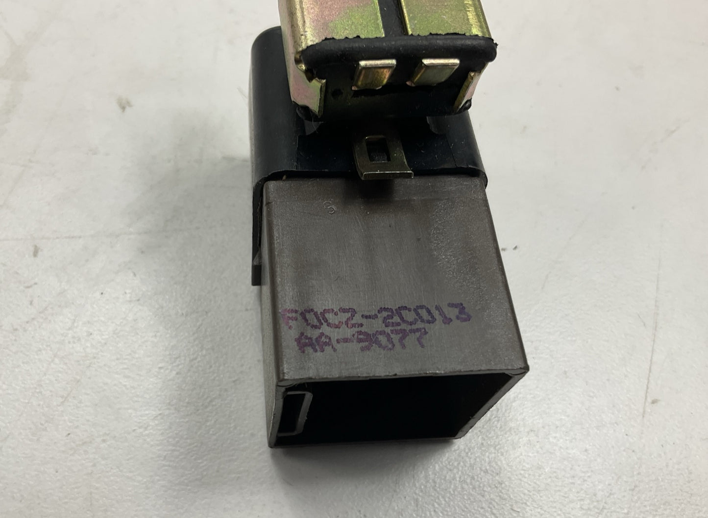 NEW - OUT OF BOX - OEM FORD F0CZ-2C013-AA ABS Relay For 1991-1996 Escort, Tracer