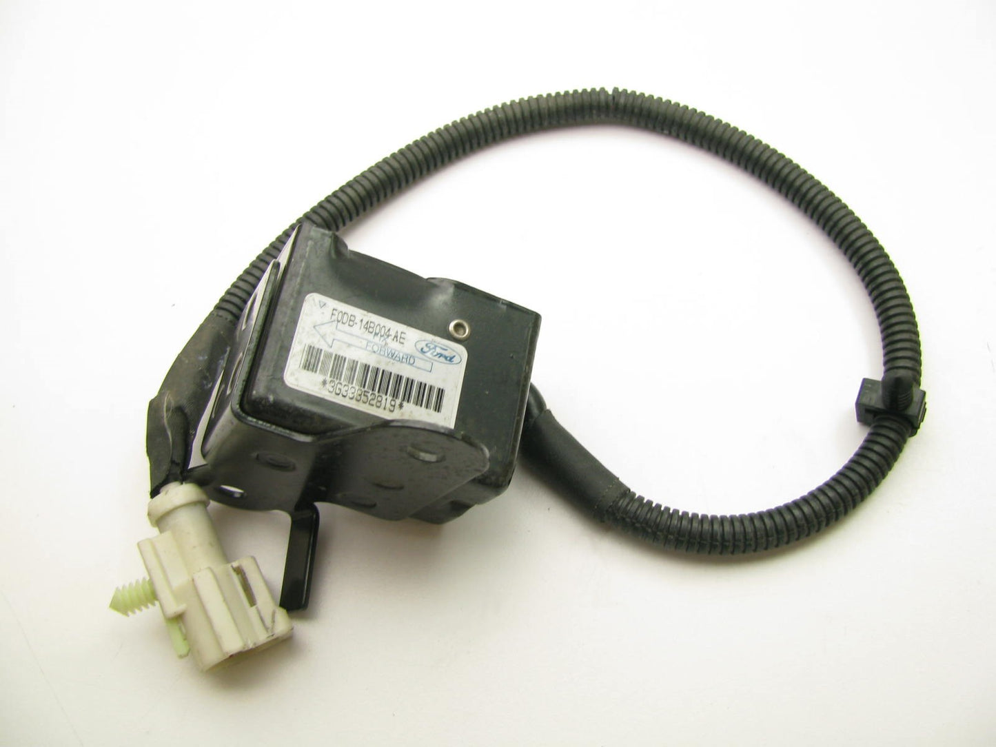 NEW - OUT OF BOX - OEM Ford F0DB-14B004-AE SRS Crash Impact Sensor