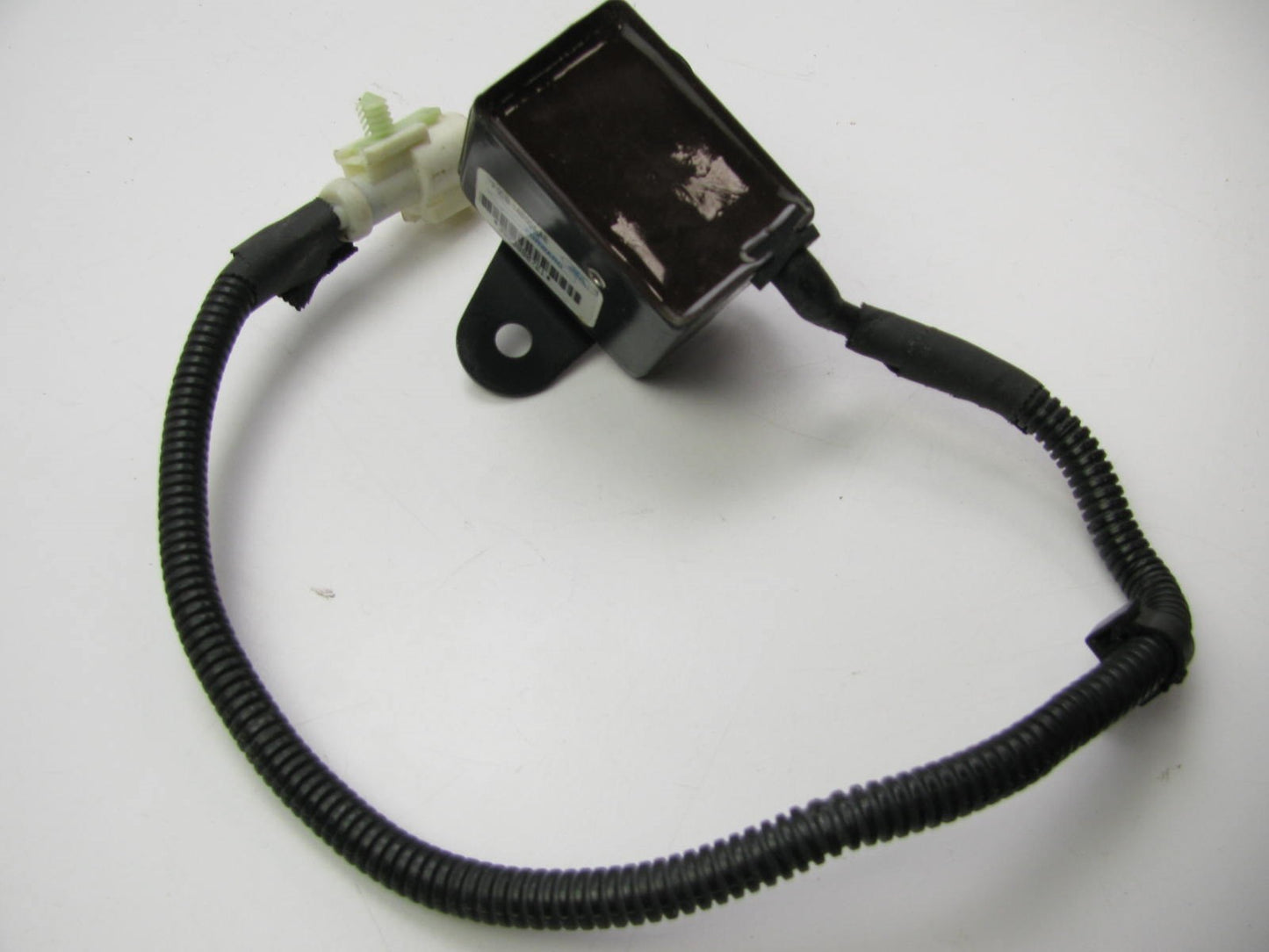 NEW - OUT OF BOX - OEM Ford F0DB-14B004-AE SRS Crash Impact Sensor