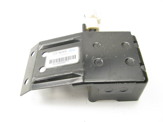 NEW - OUT OF BOX - OEM Ford F0DB-14B006-AE SRS Impact Sensor (Center)