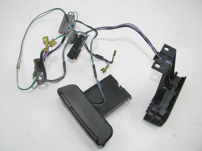 NEW - OUT OF BOX F0DC-9D780-AEW-BLACK Cruise Control Switch 90-93 Taurus & Sable