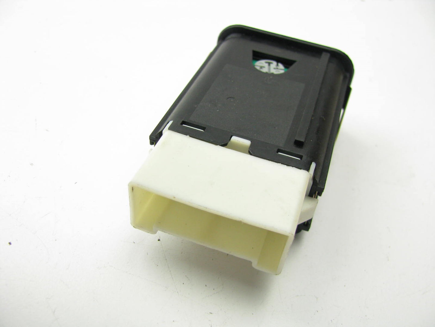New OUT OF BOX OEM Ford REAR Window Defrost Switch 1990-1991 Taurus Wagon