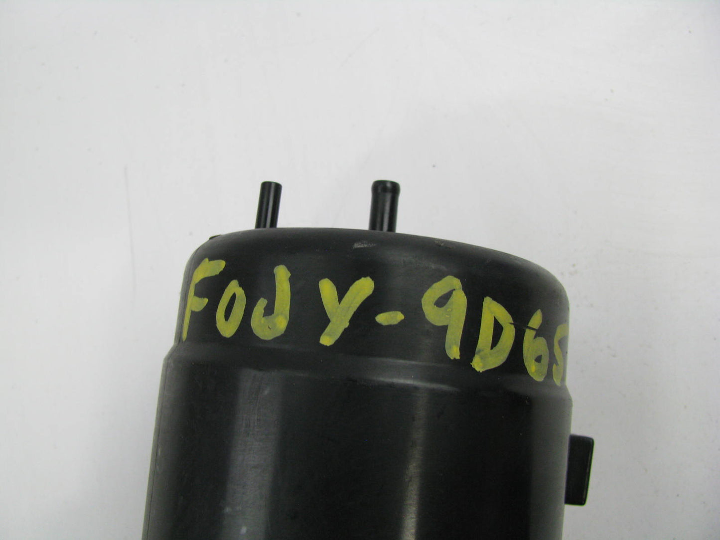 NEW - UNBOXED - OEM Ford F0JY-9D653-A Charcoal Fuel Vapor Canister 1991-94 Capri