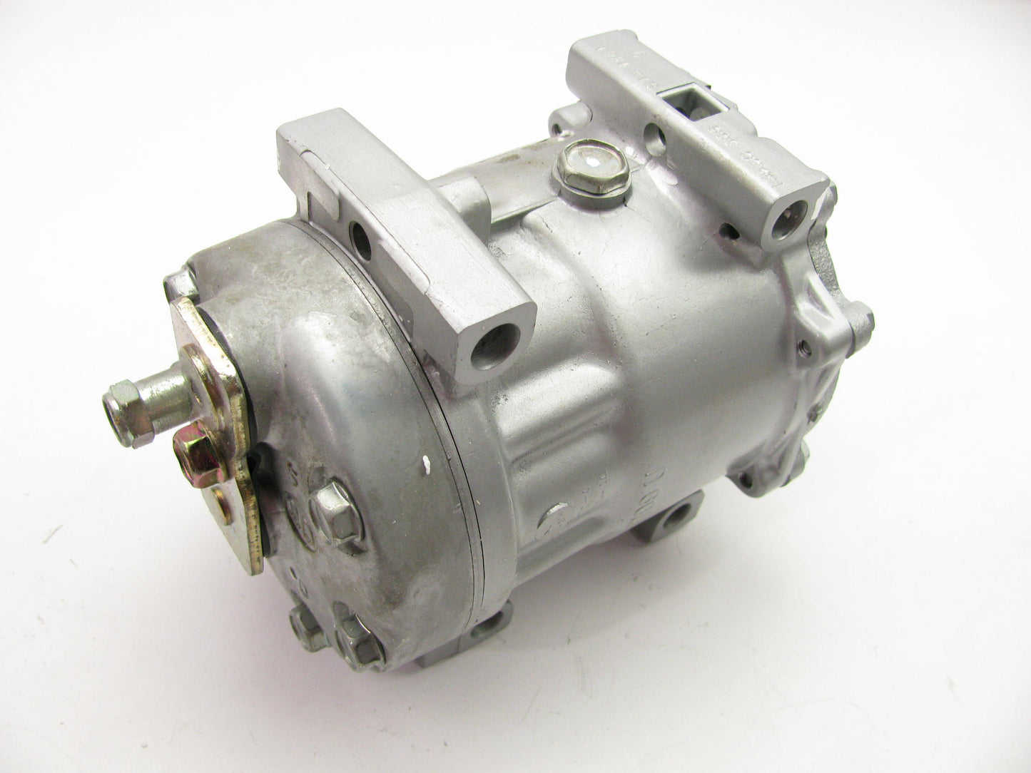 NEW - OUT OF BOX - OEM FORD F0TZ-19703-G A/C Compressor W/O CLUTCH