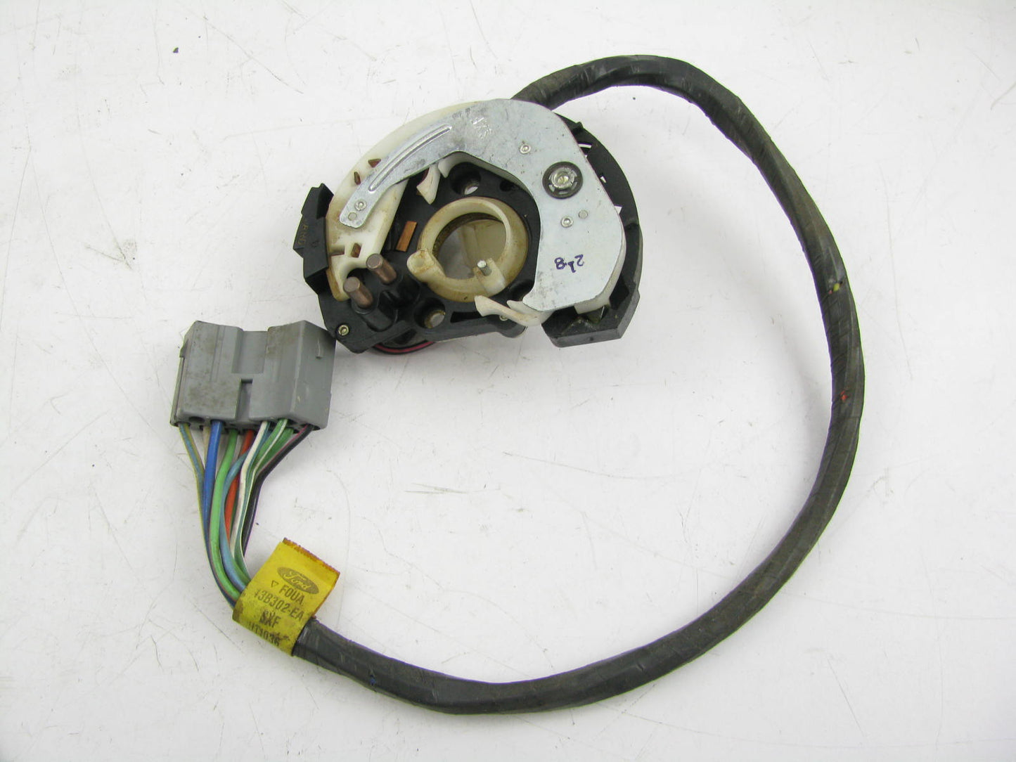 NEW - OUT OF BOX - OEM Ford F0UA-13B302-EA Turn Signal Switch - W/O TILT ONLY