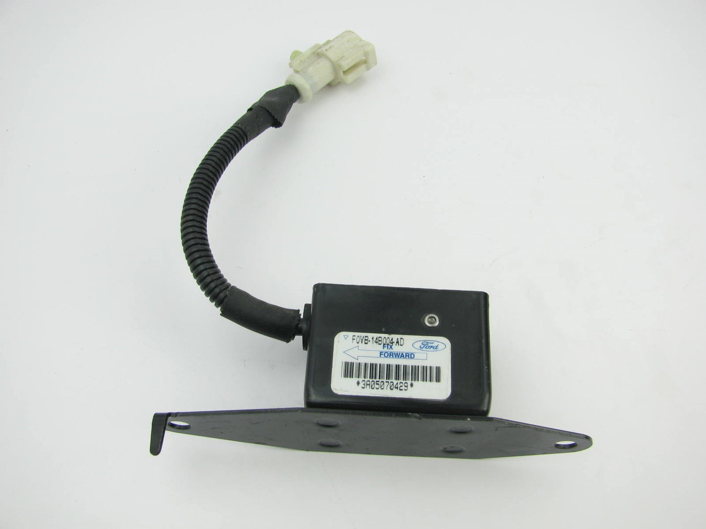 FRONT RIGHT - NEW - OUT OF BOX - OEM Ford F0VB-14B004-AD SRS Crash Sensor