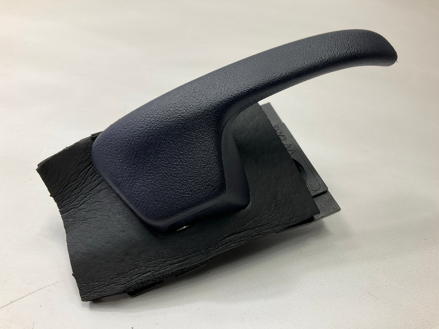 NEW - UNBOXED - OEM FORD F0VB-AA Right Passenger Side Interior Door Handle