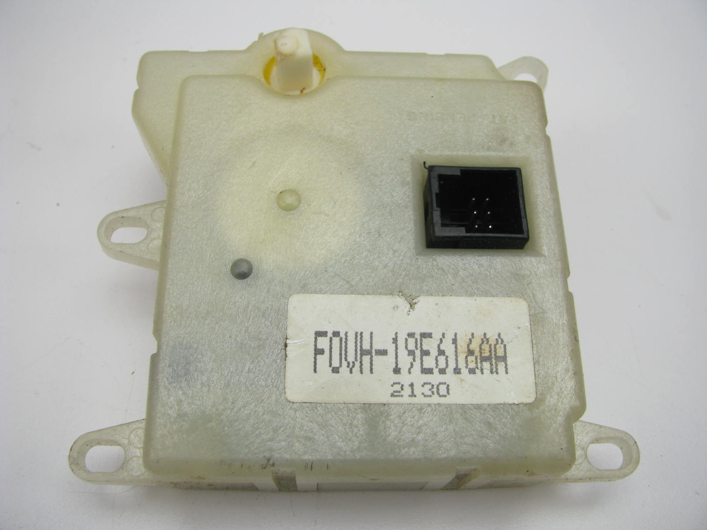 NEW - Out Of Box F0VH-19E616-AA HVAC Heater Blend Door Actuator - F0VY-19E616-A
