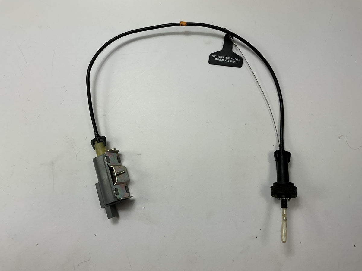 CHIPPED CONNECTOR - Ford F0VY-5428610-B Fuel Door Release Latch 1990-91 Town Car