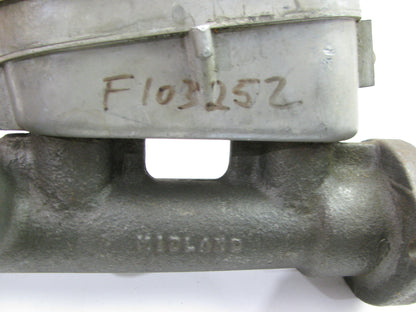 NEW - UNBOXED F103252 Brake Master Cylinder For 1968-1983 IHC 160, 1600 Series