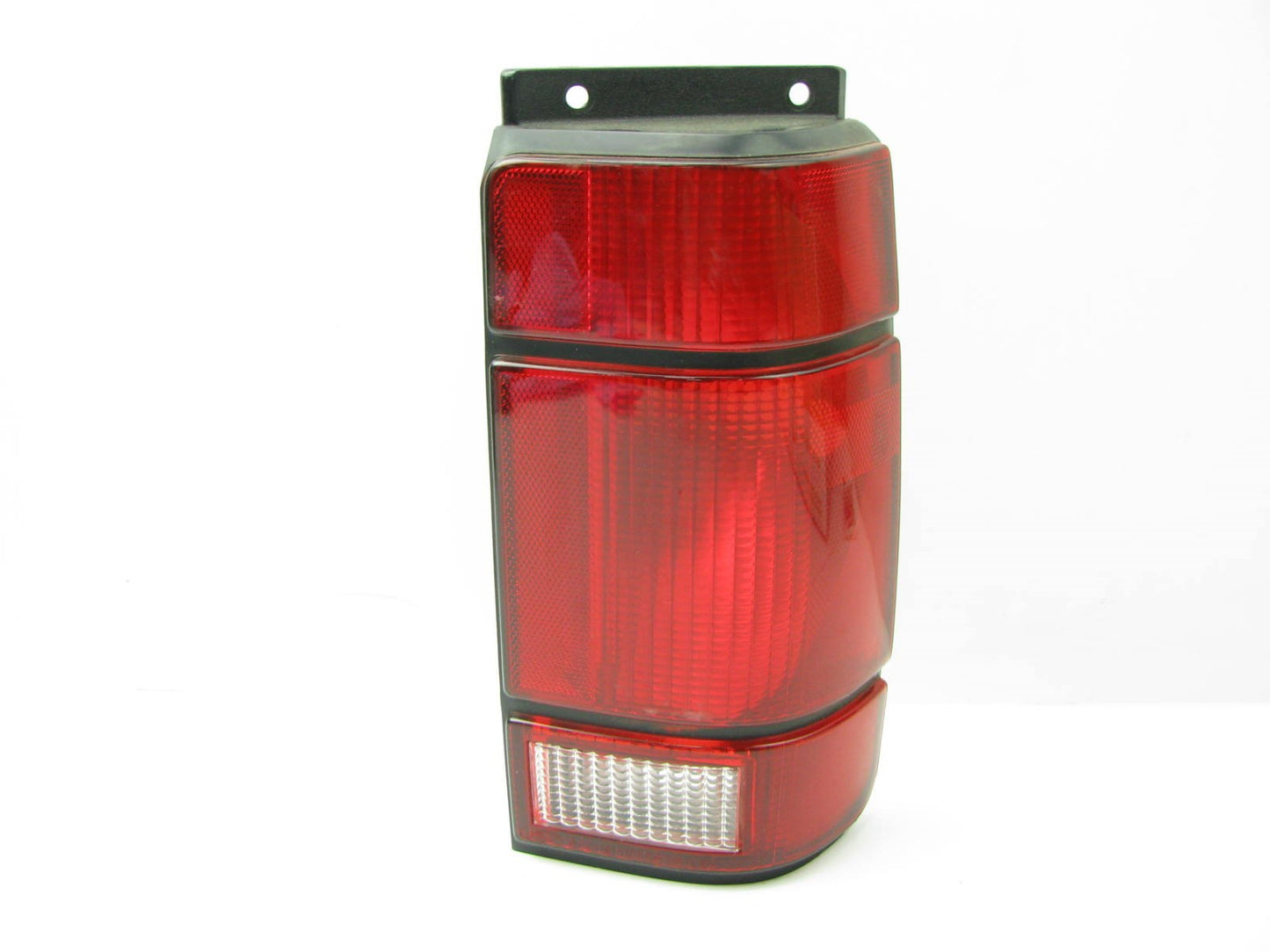 NEW OEM UNBOXED 1991-1994 Ford Explorer Right Passengers Side Tail Light Lamp
