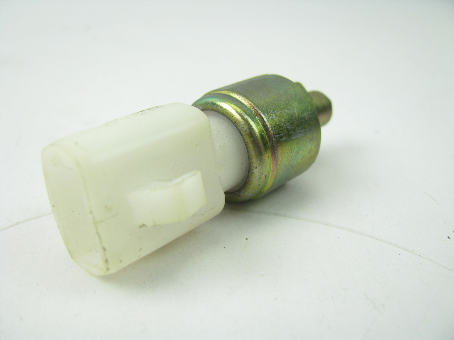 NEW - OUT OF BOX FORD F17B-13713-AA Liftgate Door Jamb Switch 1991-1994 Explorer