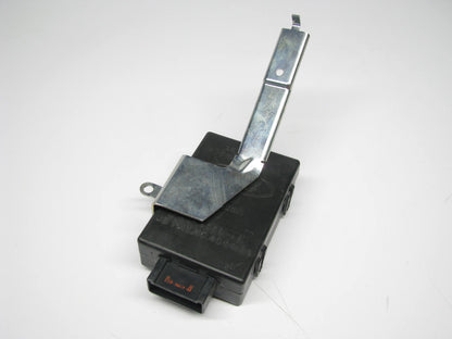 NEW UNBOXED OEM Ford F1AU-18C531-AB Heated Windshield Control Module & Bracket