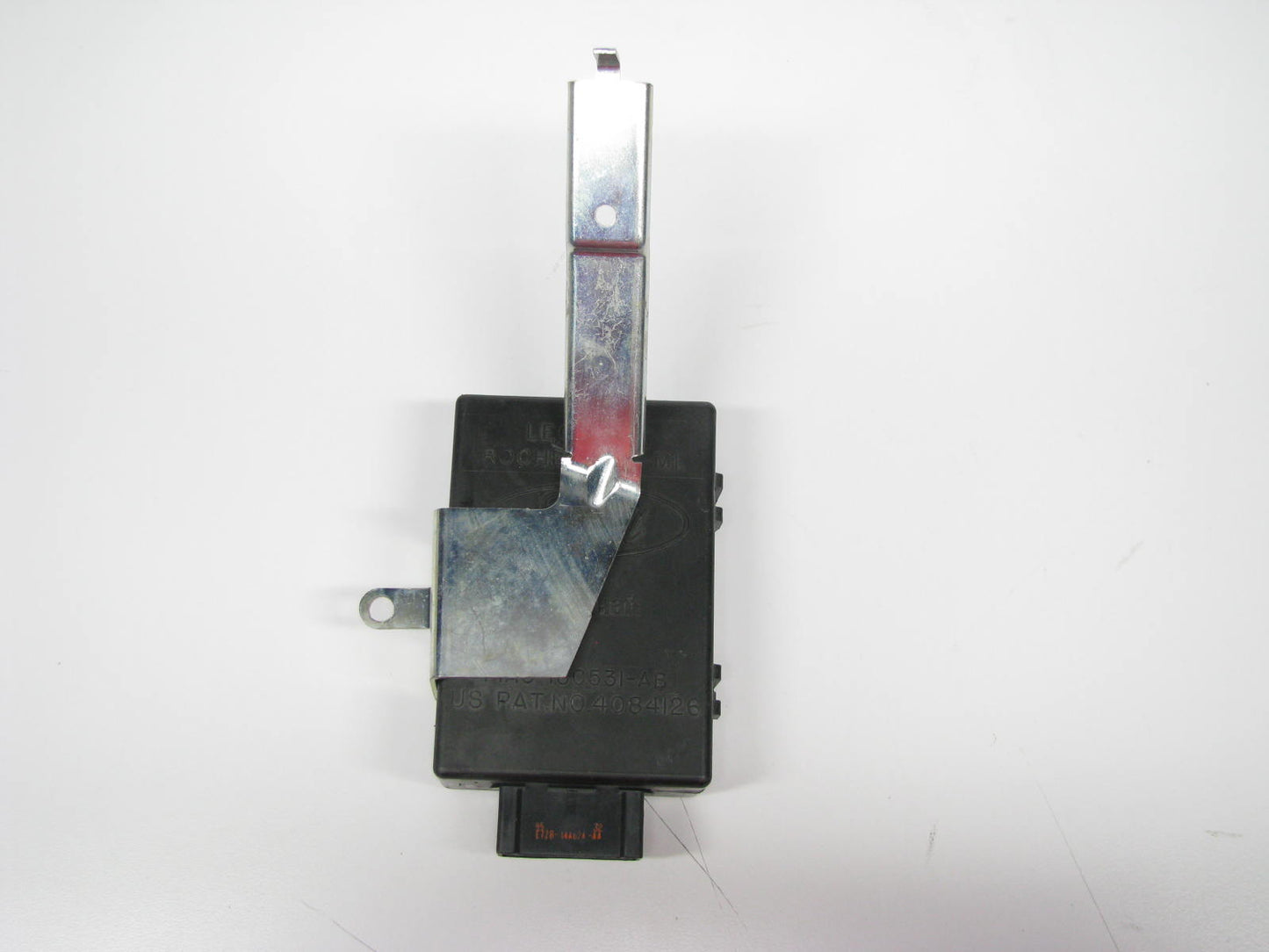 NEW UNBOXED OEM Ford F1AU-18C531-AB Heated Windshield Control Module & Bracket
