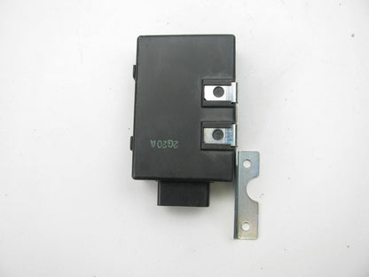 NEW - Out Of Box F1AU-18C531-AB / F1AZ-18C531-A Heated Windshield Control Module